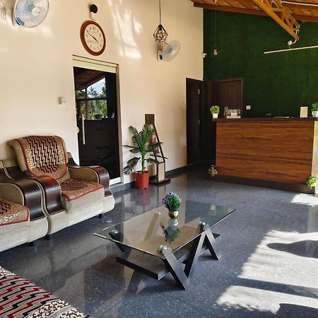 Plumeria Resort Kushalnagar Ngoại thất bức ảnh