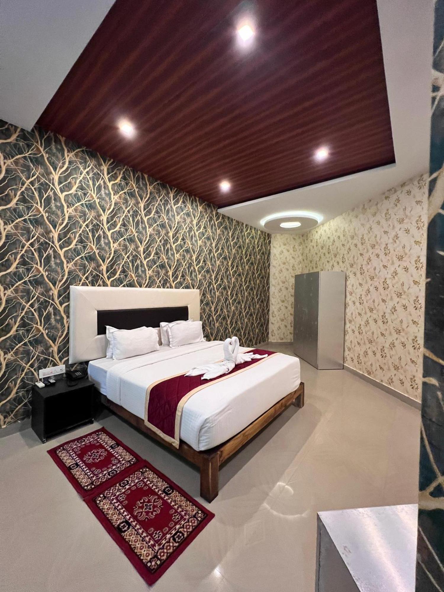 Plumeria Resort Kushalnagar Ngoại thất bức ảnh